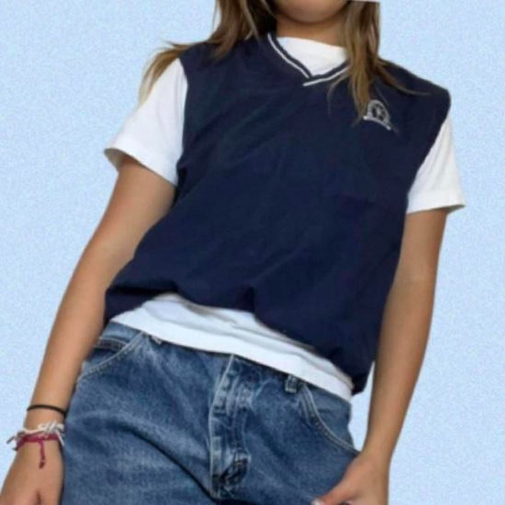 BLUE VEST